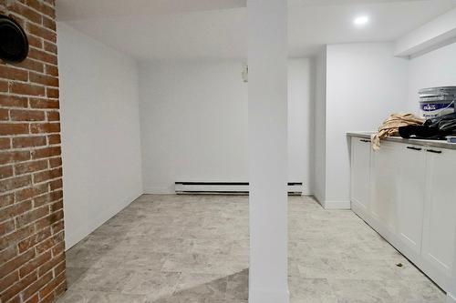 Basement - 2229 5E Avenue, Trois-Rivières, QC - Indoor Photo Showing Other Room