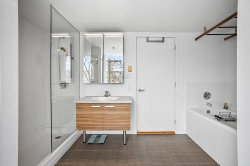 Salle de bains - C-403-2281 Av. Desjardins, Montréal (Mercier/Hochelaga-Maisonneuve), QC - Indoor Photo Showing Bathroom