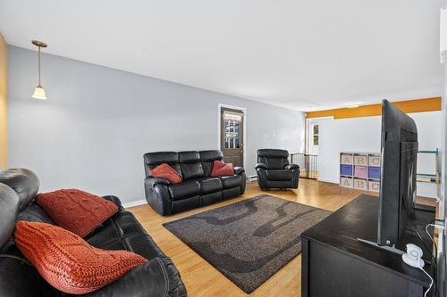 Salon - 1276 Rue Toussaint-Trudeau, Chambly, QC - Indoor Photo Showing Living Room