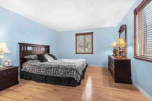 Bedroom - 221 Rue De La Mission, Lévis (Les Chutes-De-La-Chaudière-Ouest), QC - Indoor Photo Showing Bedroom