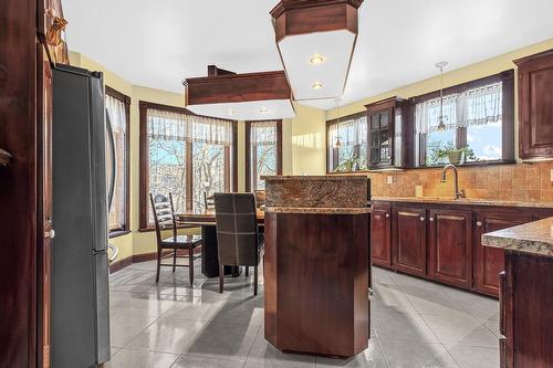Kitchen - 221 Rue De La Mission, Lévis (Les Chutes-De-La-Chaudière-Ouest), QC - Indoor Photo Showing Other Room