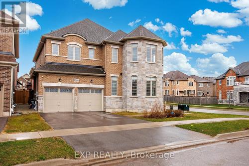 2300 Lozenby Street, Innisfil, ON - Outdoor With Facade