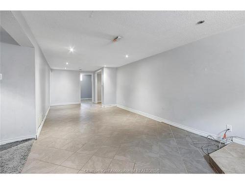 15 Homewood Street, Chatham, ON 