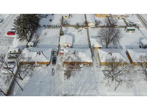 15 Homewood Street, Chatham, ON 