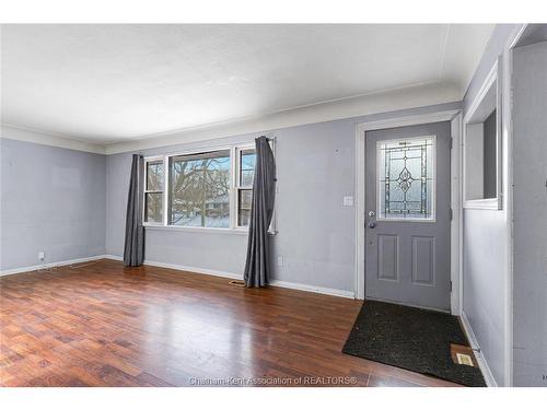 15 Homewood Street, Chatham, ON 