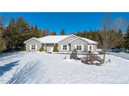 10 Maliseet Dr, Rothesay, NB 