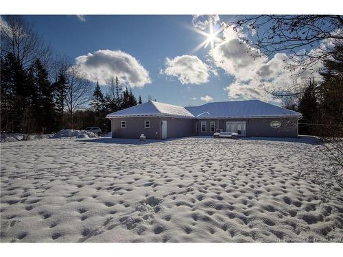 10 Maliseet Dr, Rothesay, NB 