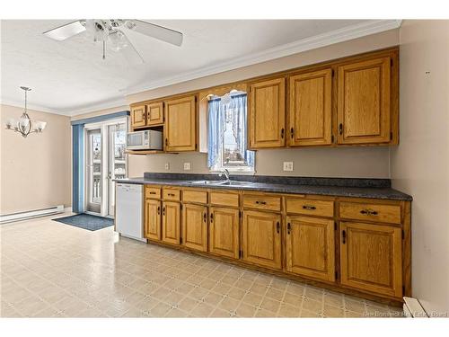 37 Simpson Crt, Riverview, NB 