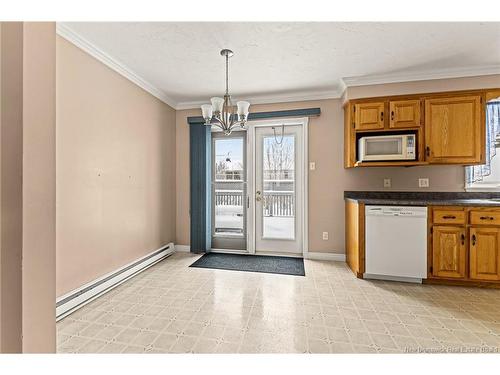 37 Simpson Crt, Riverview, NB 