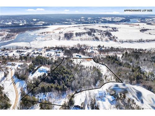 Na Grand Pass Crt, Douglas, NB 