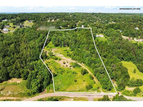 Na Grand Pass Crt, Douglas, NB 