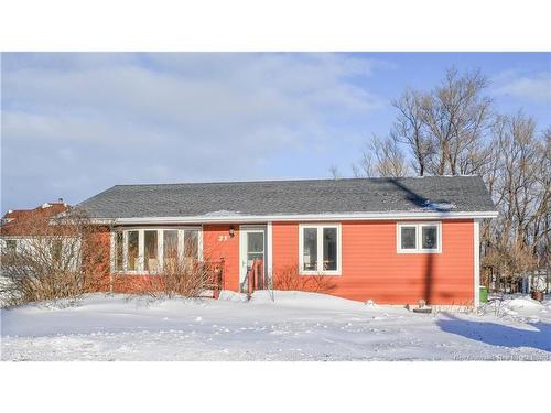 23 Saint-Simon Rd, Caraquet, NB 