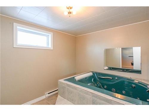 23 Saint-Simon Rd, Caraquet, NB 