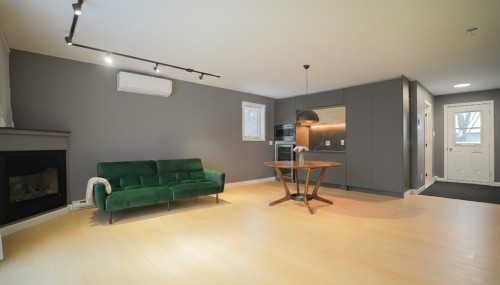 Kitchen - 19 Av. Léonie, Saint-Sauveur, QC - Indoor