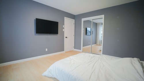 Bedroom - 19 Av. Léonie, Saint-Sauveur, QC - Indoor Photo Showing Bedroom