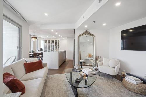 Salon - 1705-101 Rue Peel, Montréal (Le Sud-Ouest), QC - Indoor Photo Showing Living Room