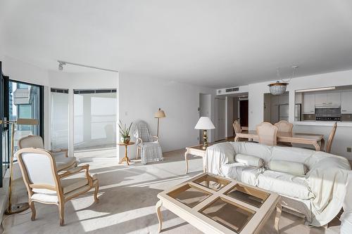 Living room - 1504-50 Rue Berlioz, Montréal (Verdun/Île-Des-Soeurs), QC - Indoor Photo Showing Living Room