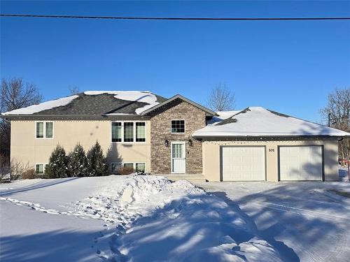 101 Spruce St, Grunthal, MB 