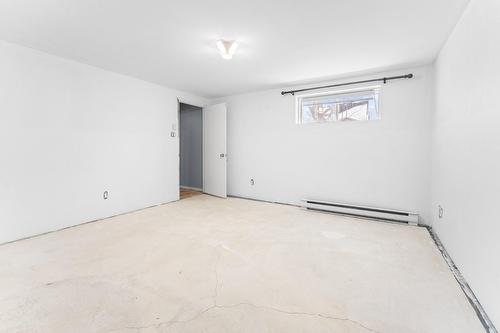 Sous-sol - 124 Rue Colbert, Repentigny (Le Gardeur), QC - Indoor Photo Showing Other Room