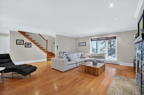 Living room - 147 Rue Gaudreau, Saint-Jérôme, QC - Indoor Photo Showing Living Room