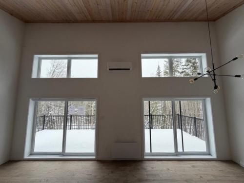 Salon - 595 Ch. Des Hauts-Cantons, Stratford, QC - Indoor Photo Showing Other Room