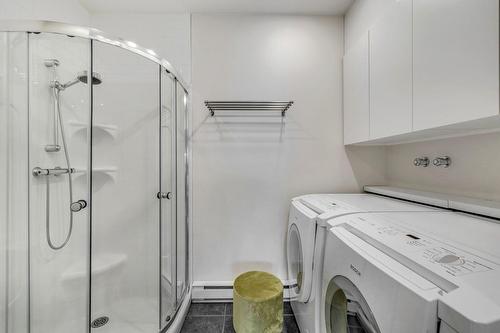Salle de bains - 33 Ch. Des Skieurs, Stoneham-Et-Tewkesbury, QC - Indoor Photo Showing Laundry Room