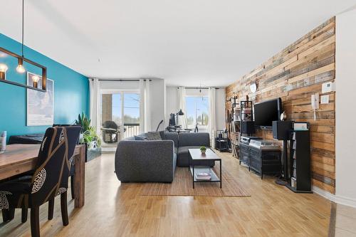 Salon - 142 Rue Lafrance O., Saint-Basile-Le-Grand, QC - Indoor Photo Showing Living Room