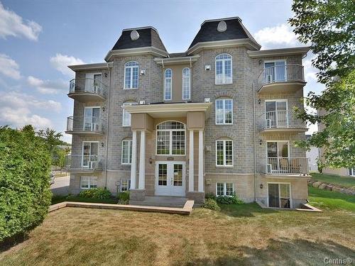 401-2460 Boul. Lafontaine  Saint-Jérôme, QC J7Y 5L2