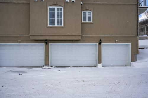 Garage - 401-2460 Boul. Lafontaine, Saint-Jérôme, QC - Indoor Photo Showing Garage