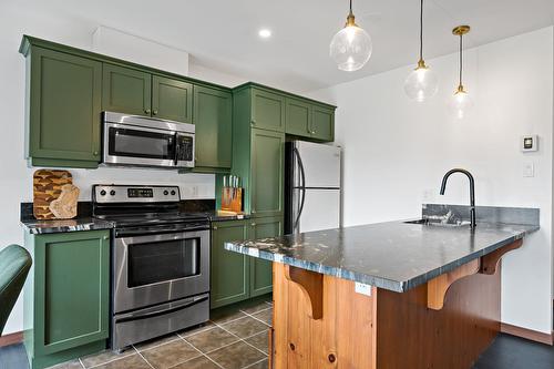 Cuisine - 1808 Ch. Du Golf, Mont-Tremblant, QC - Indoor Photo Showing Kitchen With Upgraded Kitchen