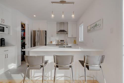 Cuisine - 25 Rue Robert-Laplante, Sainte-Catherine-De-La-Jacques-Cartier, QC - Indoor Photo Showing Kitchen With Upgraded Kitchen
