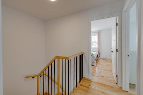 Corridor - 25 Rue Robert-Laplante, Sainte-Catherine-De-La-Jacques-Cartier, QC - Indoor Photo Showing Other Room