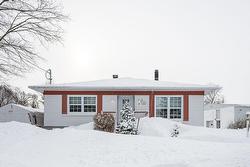 9326 Rue St-François  Mirabel, QC J7N 2W6