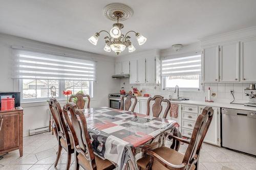 Cuisine - 9326 Rue St-François, Mirabel, QC - Indoor Photo Showing Dining Room