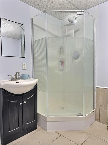 Bathroom - 4 Rue Rivest O., Laverlochère-Angliers, QC - Indoor Photo Showing Bathroom