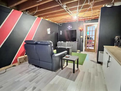Family room - 4 Rue Rivest O., Laverlochère-Angliers, QC - Indoor Photo Showing Other Room