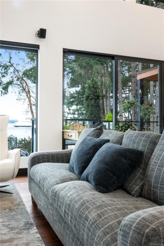 2250 Dolphin Rd, North Saanich, BC 