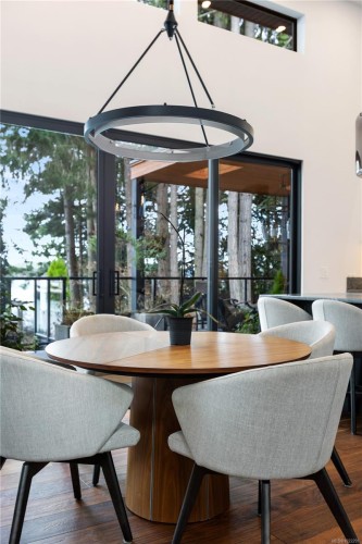 2250 Dolphin Rd, North Saanich, BC 