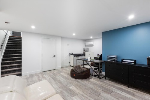 2250 Dolphin Rd, North Saanich, BC 