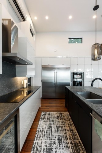 2250 Dolphin Rd, North Saanich, BC 