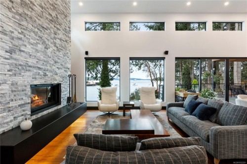 2250 Dolphin Rd, North Saanich, BC 