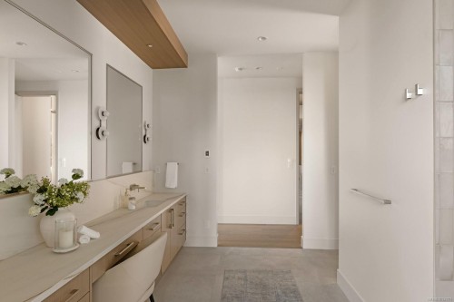 418 Lands End Rd, North Saanich, BC 