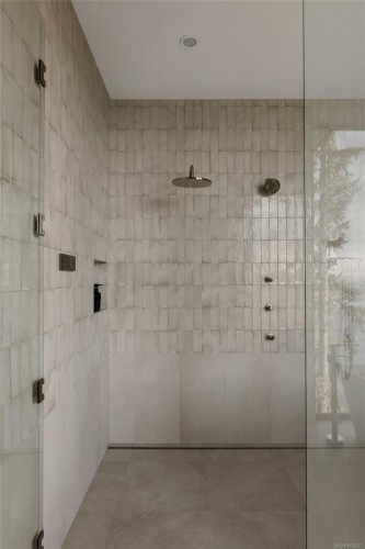 418 Lands End Rd, North Saanich, BC 