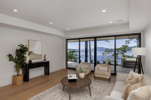 418 Lands End Rd, North Saanich, BC 