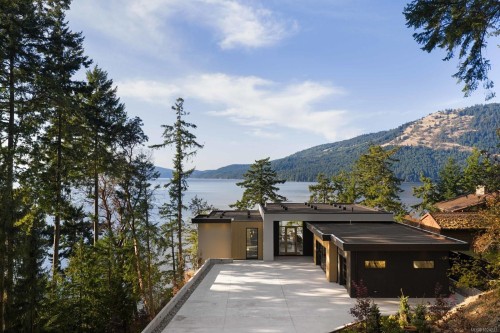 418 Lands End Rd, North Saanich, BC 