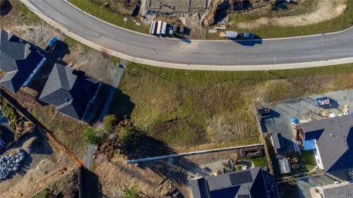 469 Winter Dr, Lake Cowichan, BC 