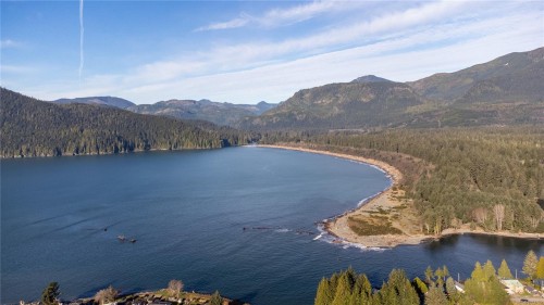 16920 Beachview Dr, Port Renfrew, BC 