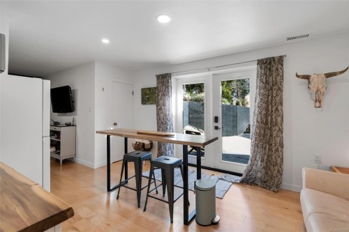 3198 Woodburn Ave, Oak Bay, BC 