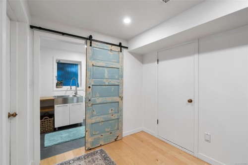 3198 Woodburn Ave, Oak Bay, BC 