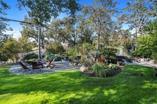 3198 Woodburn Ave, Oak Bay, BC 